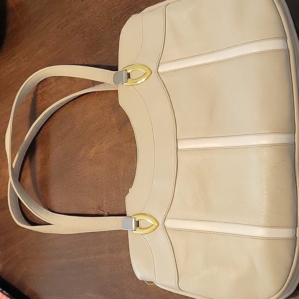 Vintage Lou Taylor beige handbag